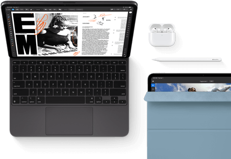 Asztrofekete iPad Pro szemből, Magic Keyboardhoz csatlakoztatva nyitott helyzetben, lekerekített sarkokkal, fekete
      kijelzőkerettel, a kijelzőn cikkszerkesztő alkalmazás jelenik meg szöveggel és egy zenét játszó nőről készült fotóval. Airpods
      4 nyitott tokban. iPad Pro kék Smart Folio kijelzővédővel, valamint a tetején Apple Pencil Próval, a kijelzővédő részlegesen
      fel van nyitva, mutatva a kijelzőt